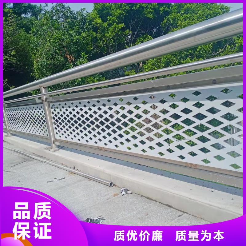 铸造石仿石护栏立柱 M型防撞护栏厂家直销售后完善