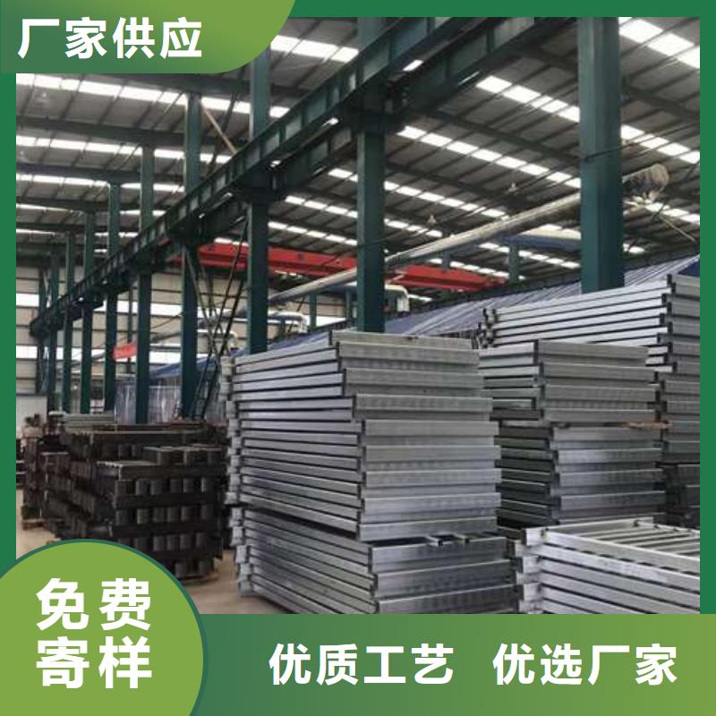 桥梁护栏厂家镀锌喷塑防撞栏细节决定成败