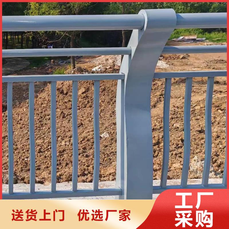 订购<鑫方达>2米河道隔离栏铁艺河道栏杆一米多少钱