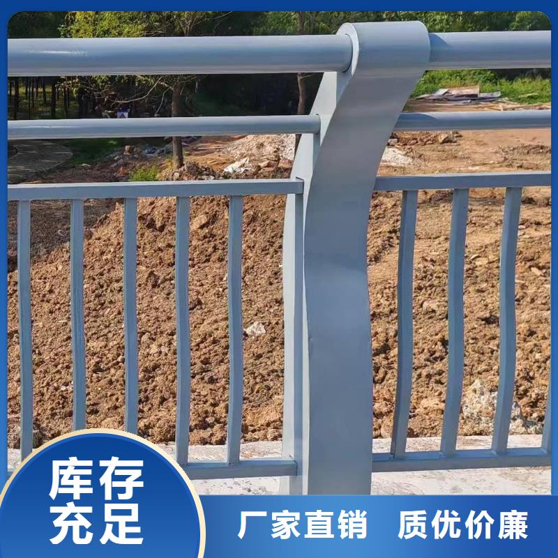 本土(鑫方达)仿木纹河道护栏栏杆不锈钢河道栏杆厂家