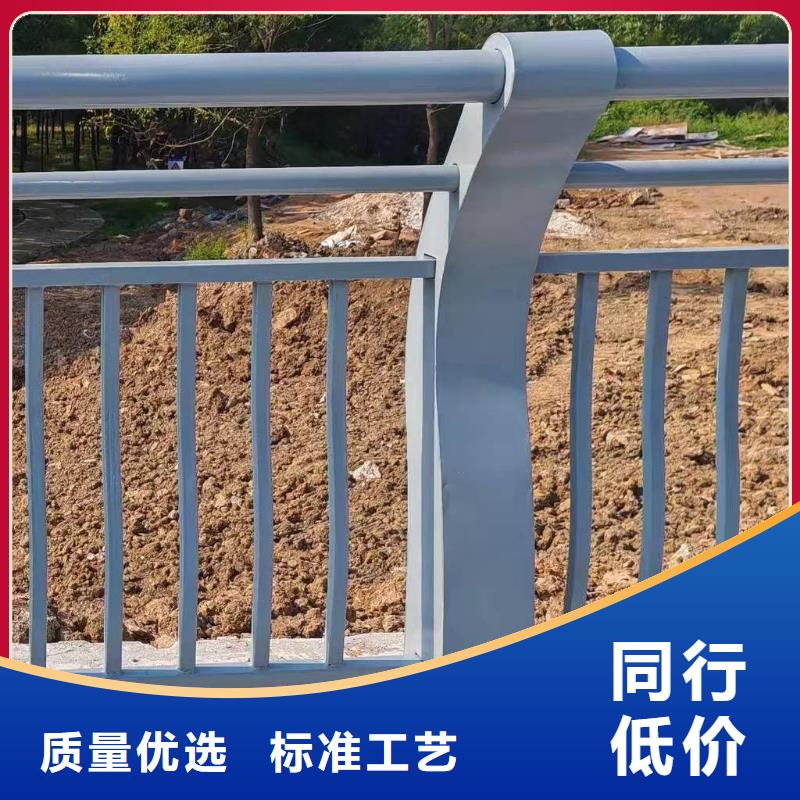 定制《鑫方达》河道安全隔离栏不锈钢复合管河道护栏销售公司